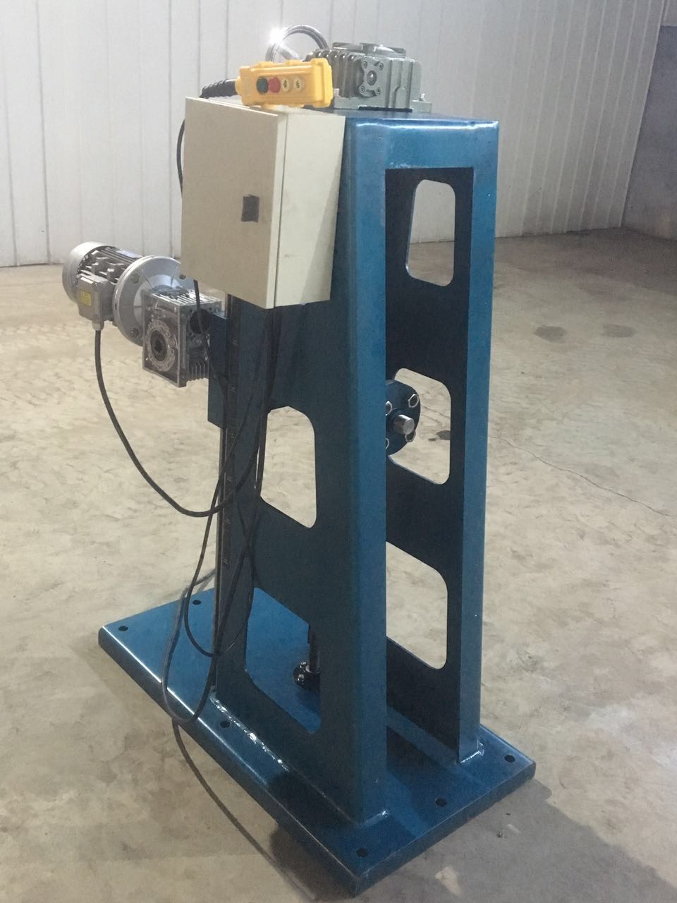 SZC-100駐車制動(dòng)性能測試儀(圖1)